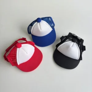 Mini baseball caps for dolls in red, blue and black